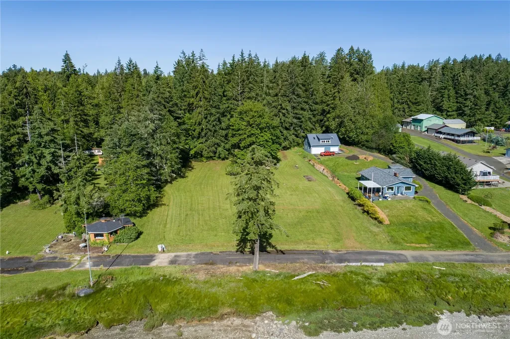 3081 E Pickering Road Shelton WA 98584