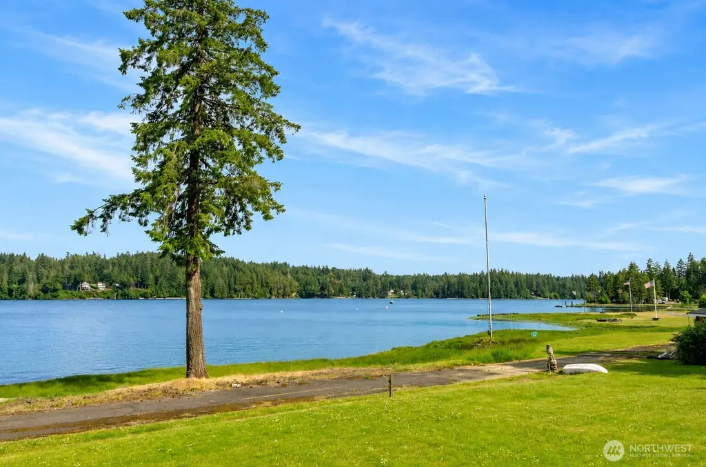 3081 E Pickering Road Shelton WA 98584