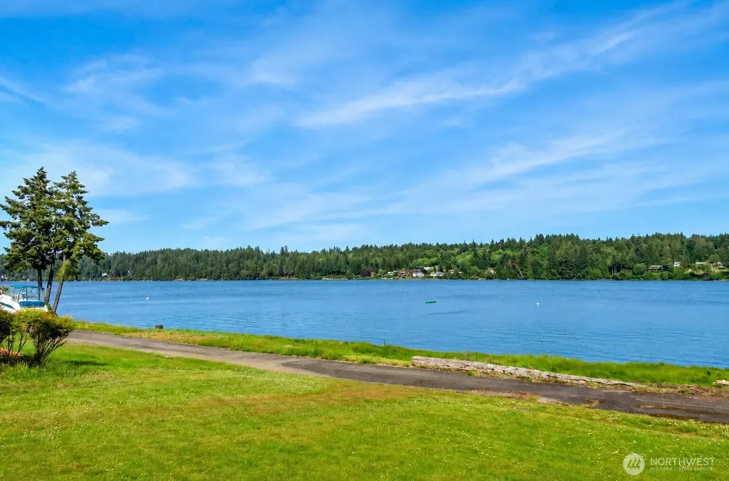 3081 E Pickering Road Shelton WA 98584