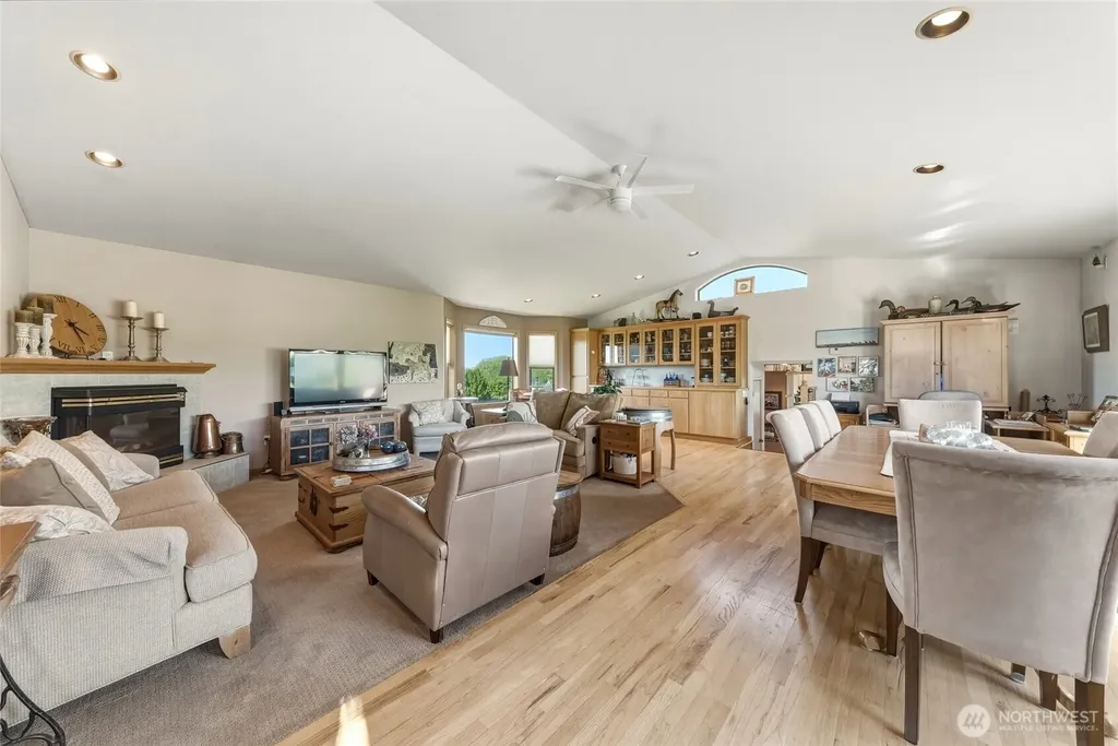 1520 Kaniksu Loop Walla Walla WA 99362