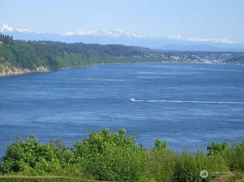 3016 N Narrows Drive Tacoma WA 98407