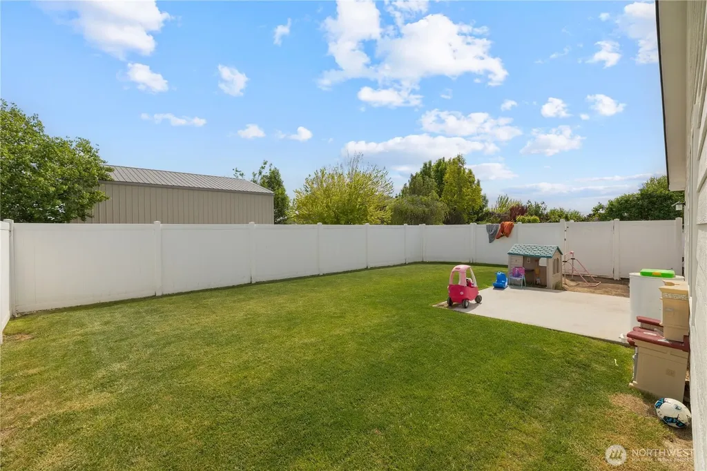 822 Willow Ave NE Quincy WA 98848