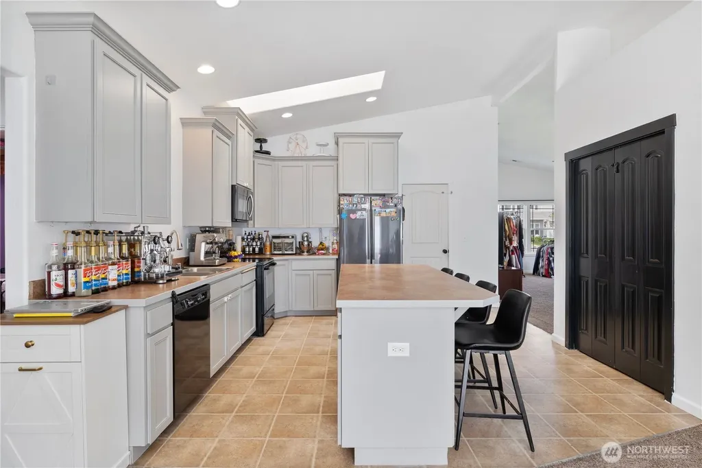 822 Willow Ave NE Quincy WA 98848