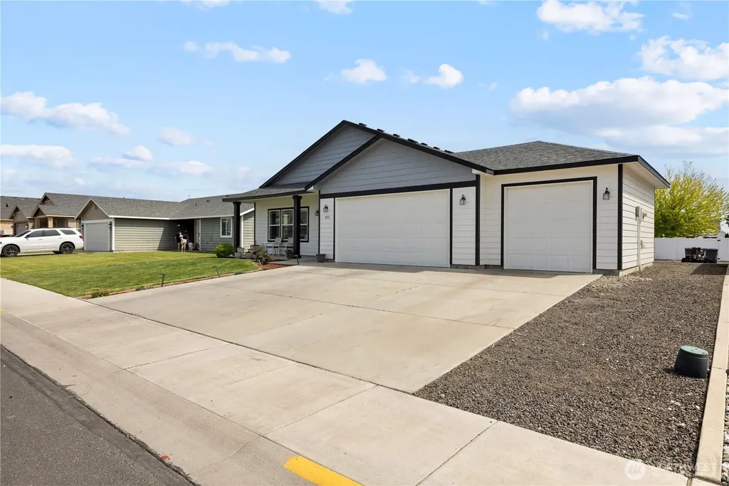 822 Willow Ave NE Quincy WA 98848