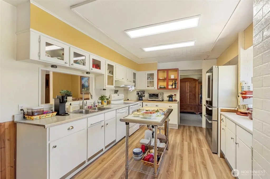 8262 Seabeck Highway NW Bremerton WA 98312