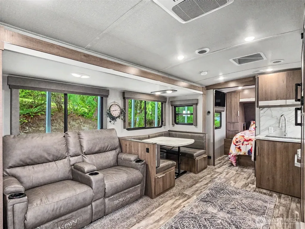 1670 W Star Lake Drive Elma WA 98541