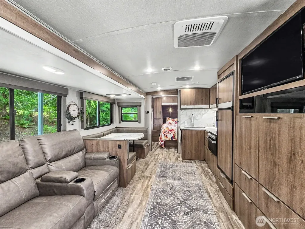 1670 W Star Lake Drive Elma WA 98541