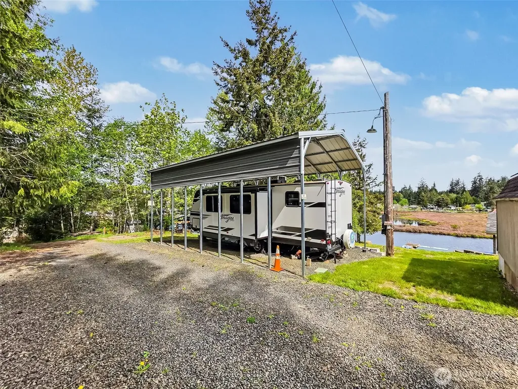 1670 W Star Lake Drive Elma WA 98541