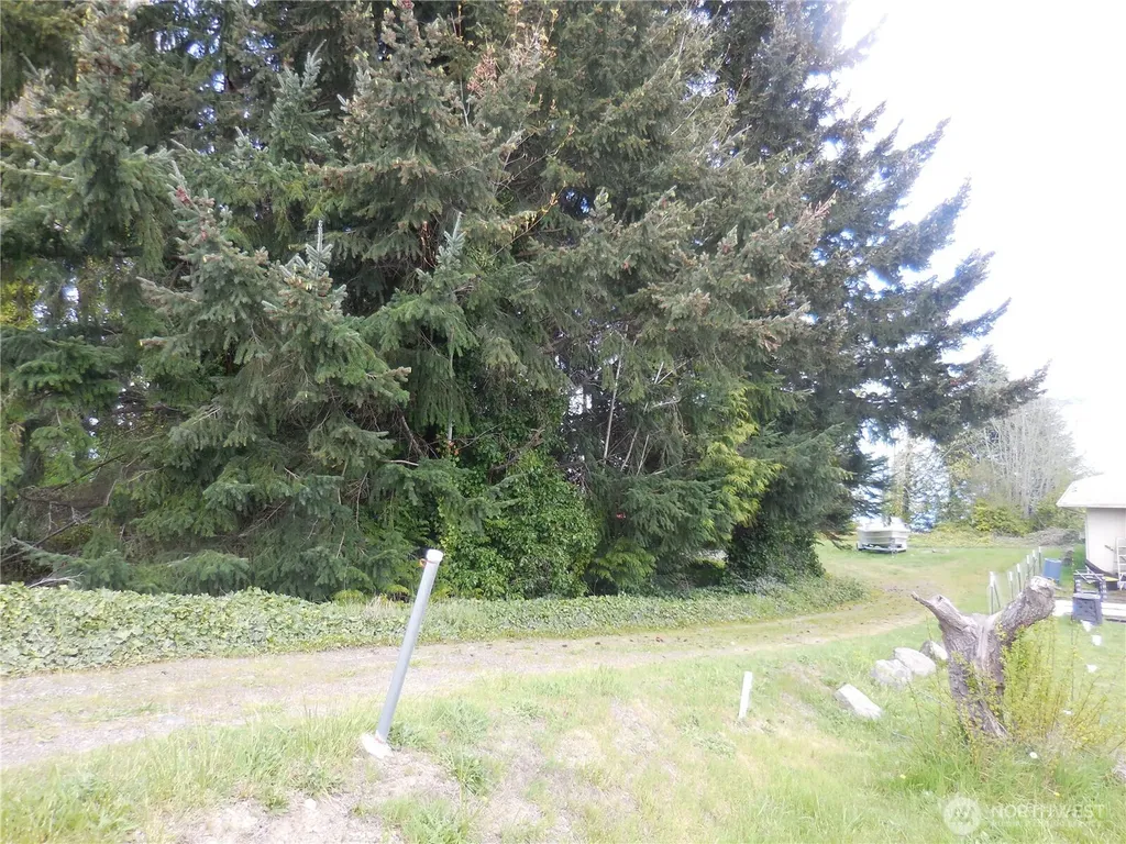 1239 Colchester Drive E Port Orchard WA 98366