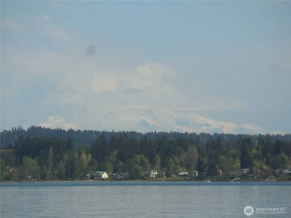 1239 Colchester Drive E Port Orchard WA 98366