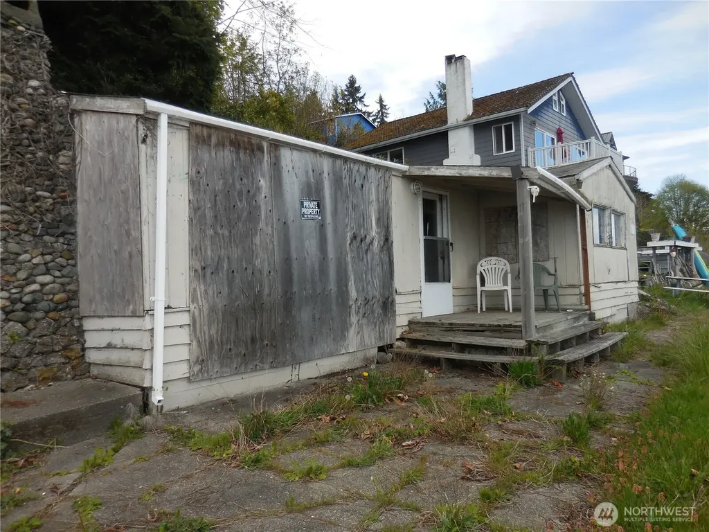 1239 Colchester Drive E Port Orchard WA 98366