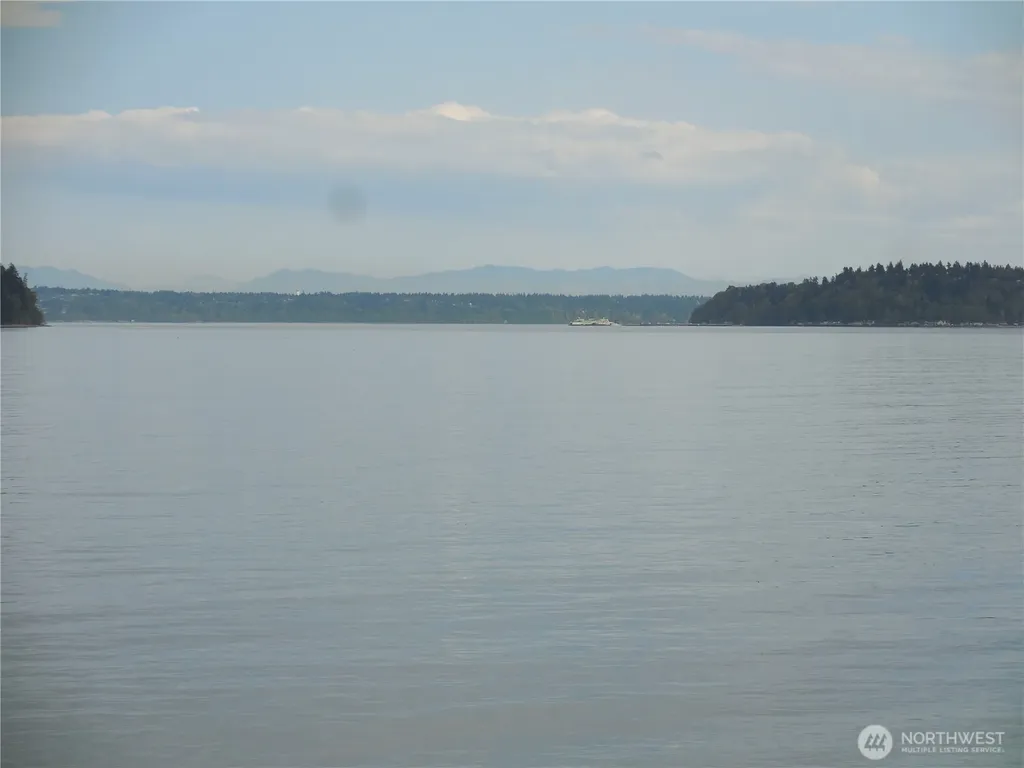 1239 Colchester Drive E Port Orchard WA 98366