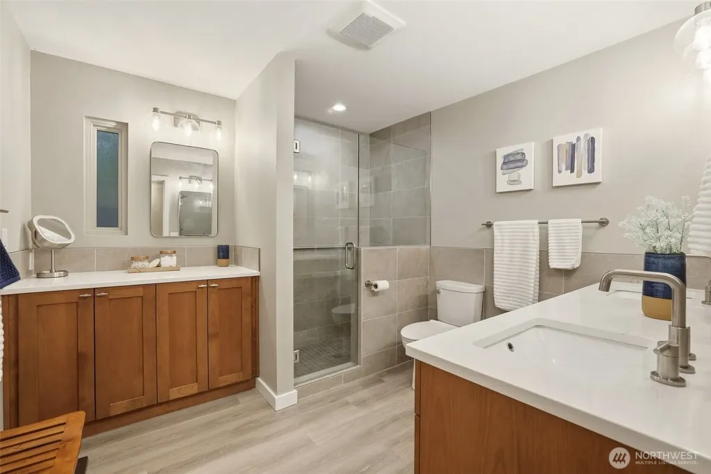 1542 NE 140th Street Seattle WA 98125