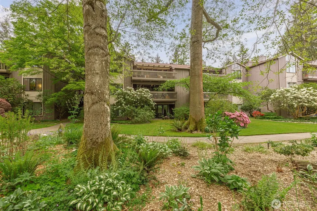 1542 NE 140th Street Seattle WA 98125