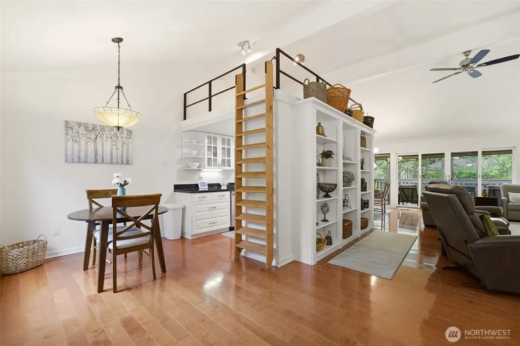 1542 NE 140th Street Seattle WA 98125