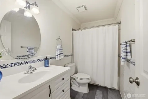 1542 NE 140th Street Seattle WA 98125