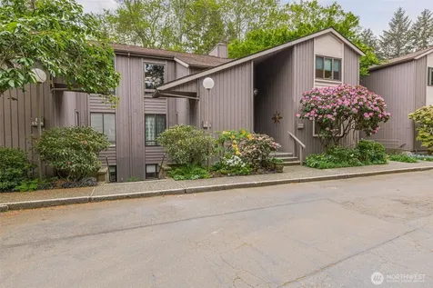 1542 NE 140th Street Seattle WA 98125