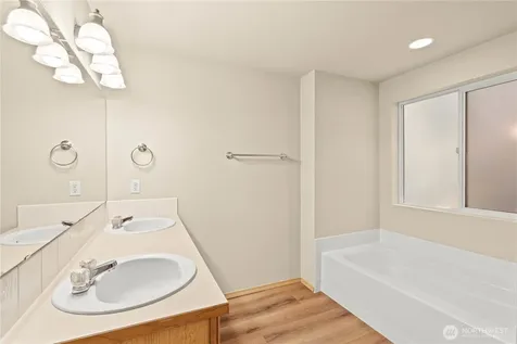 17813 73rd Avenue Ct E Puyallup WA 98375