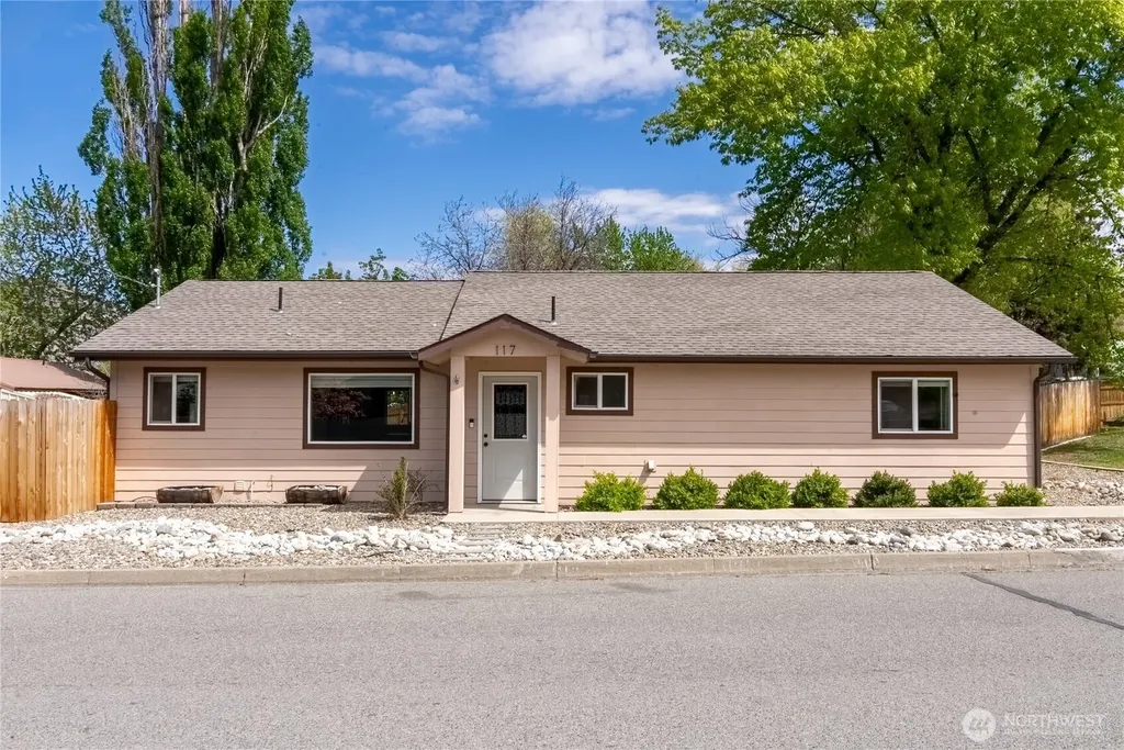 117 E 7th Street Tonasket WA 98855