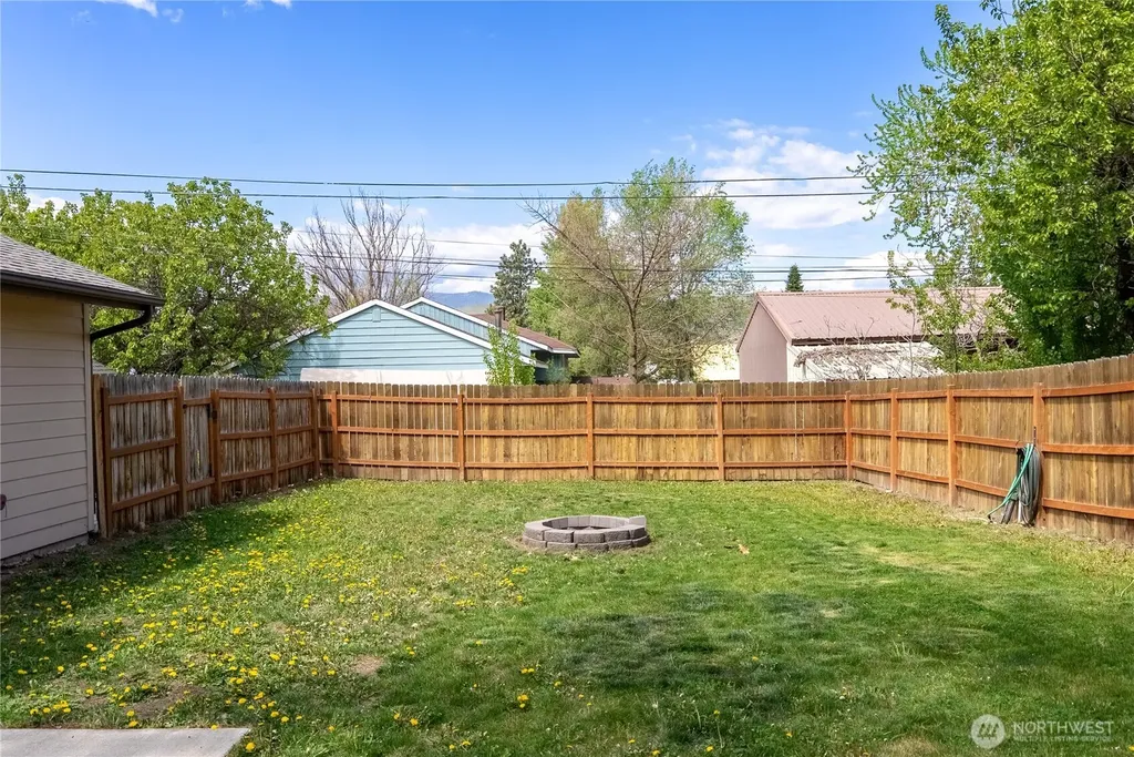 117 E 7th Street Tonasket WA 98855