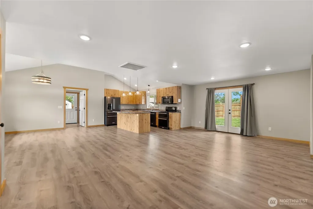 117 E 7th Street Tonasket WA 98855