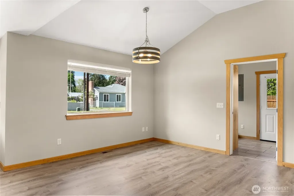117 E 7th Street Tonasket WA 98855
