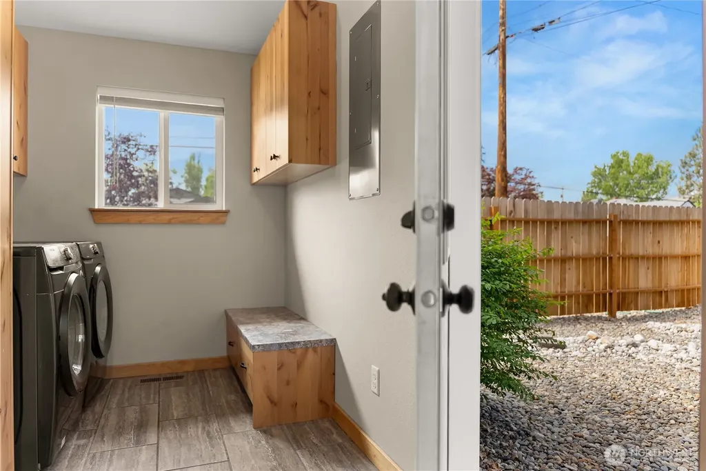 117 E 7th Street Tonasket WA 98855