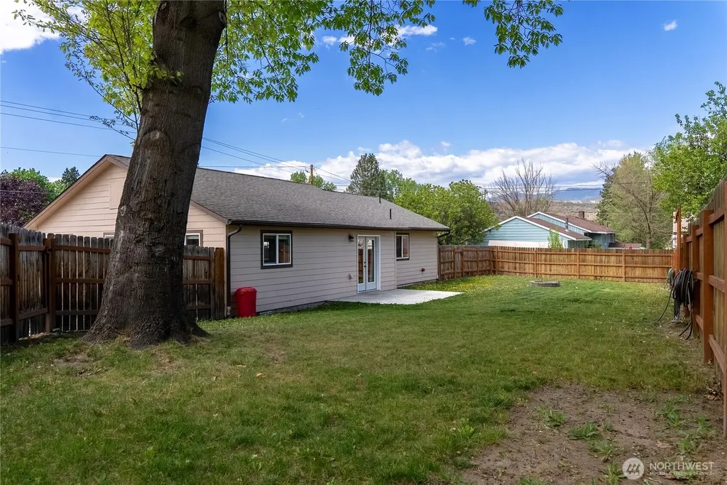 117 E 7th Street Tonasket WA 98855