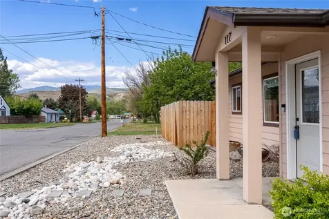 117 E 7th Street Tonasket WA 98855