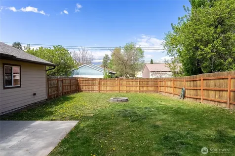 117 E 7th Street Tonasket WA 98855