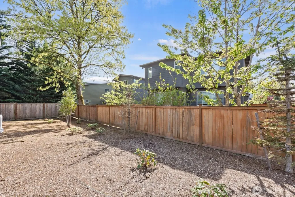 10215 135th Circle NE Kirkland WA 98033