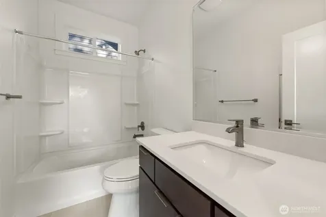 10215 135th Circle NE Kirkland WA 98033