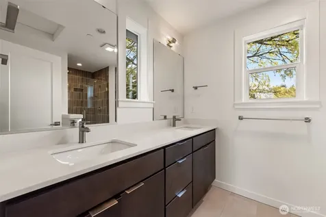 10215 135th Circle NE Kirkland WA 98033