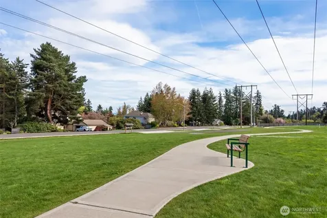 10215 135th Circle NE Kirkland WA 98033