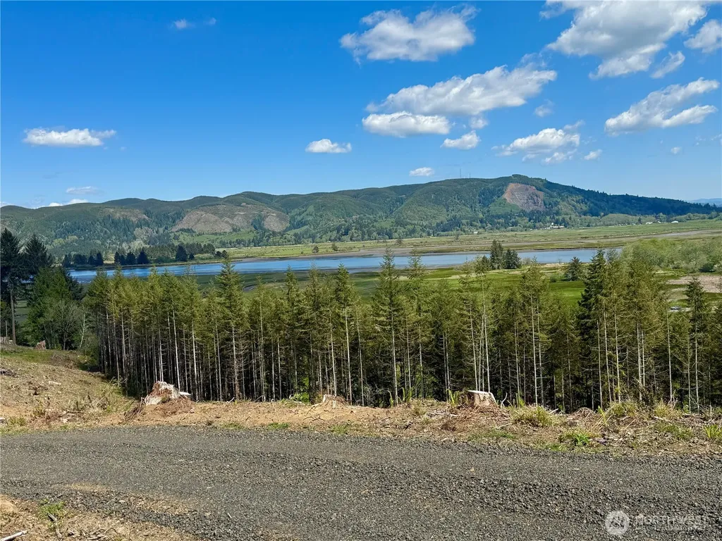 8464 Us Highway 101 South Bend WA 98586