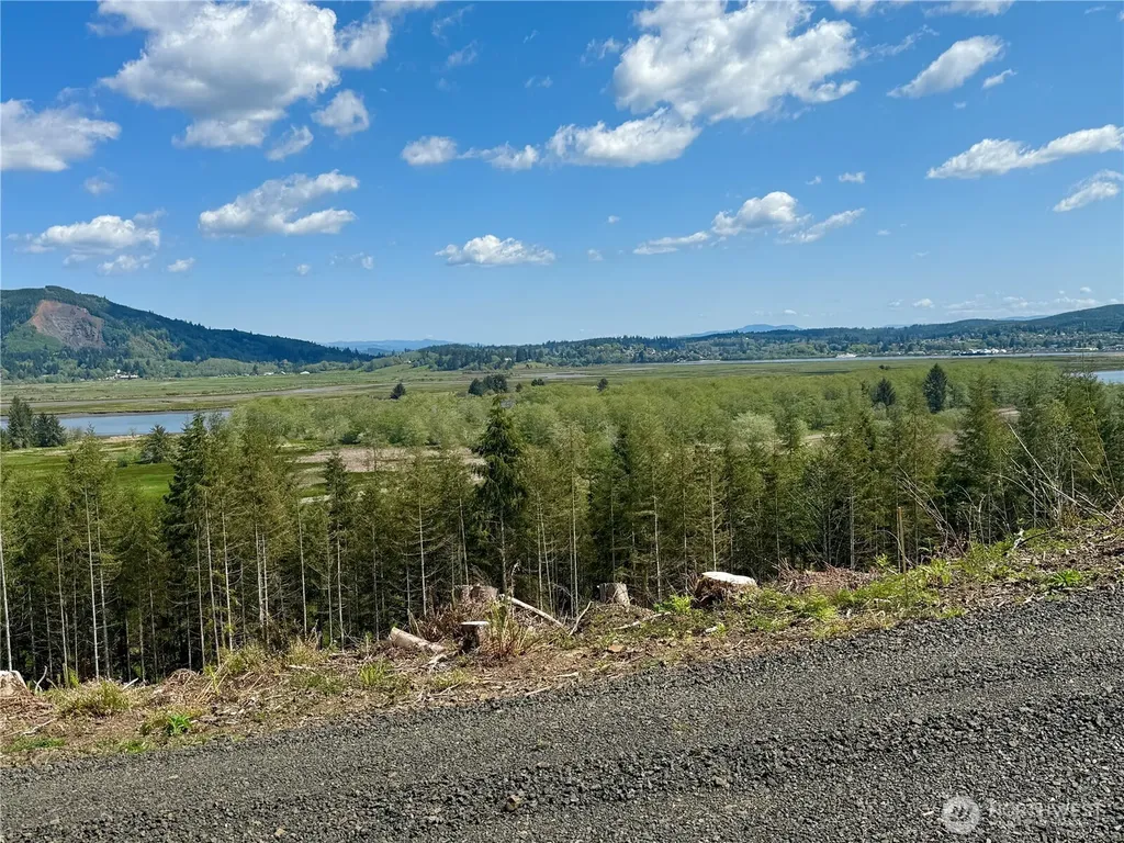 8464 Us Highway 101 South Bend WA 98586