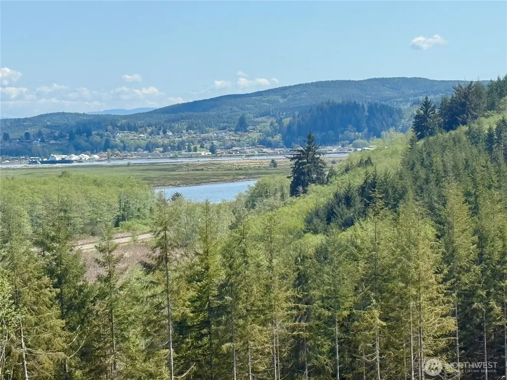 8464 Us Highway 101 South Bend WA 98586