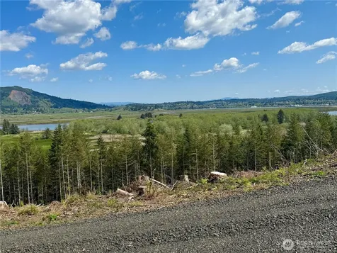 8464 Us Highway 101 South Bend WA 98586