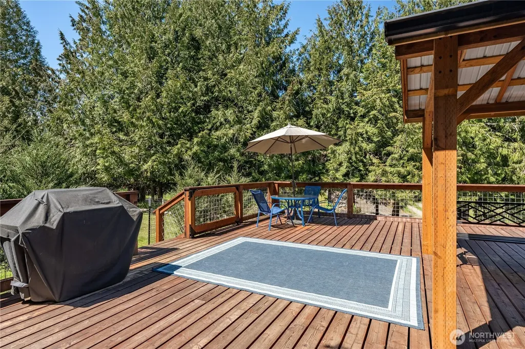 22418 Maple Drive NW Lakebay WA 98349