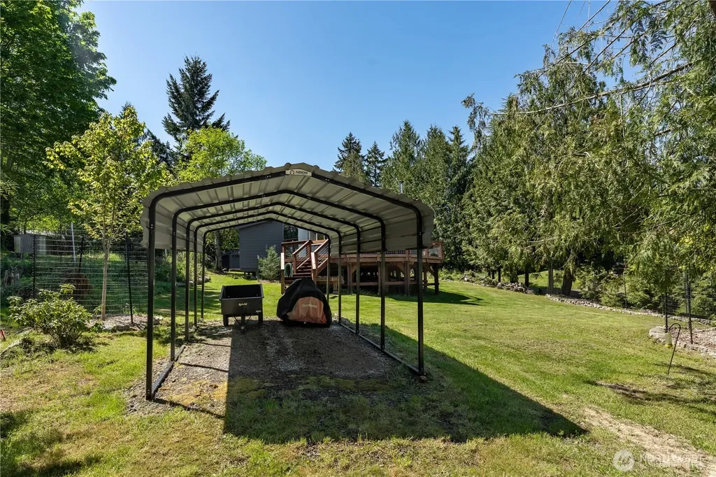 22418 Maple Drive NW Lakebay WA 98349