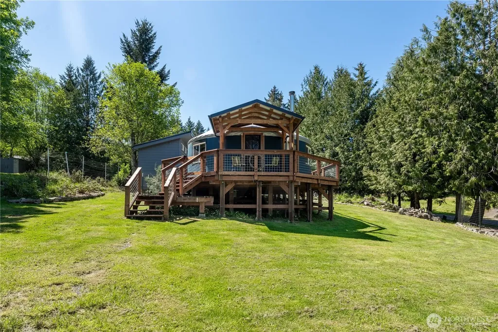 22418 Maple Drive NW Lakebay WA 98349