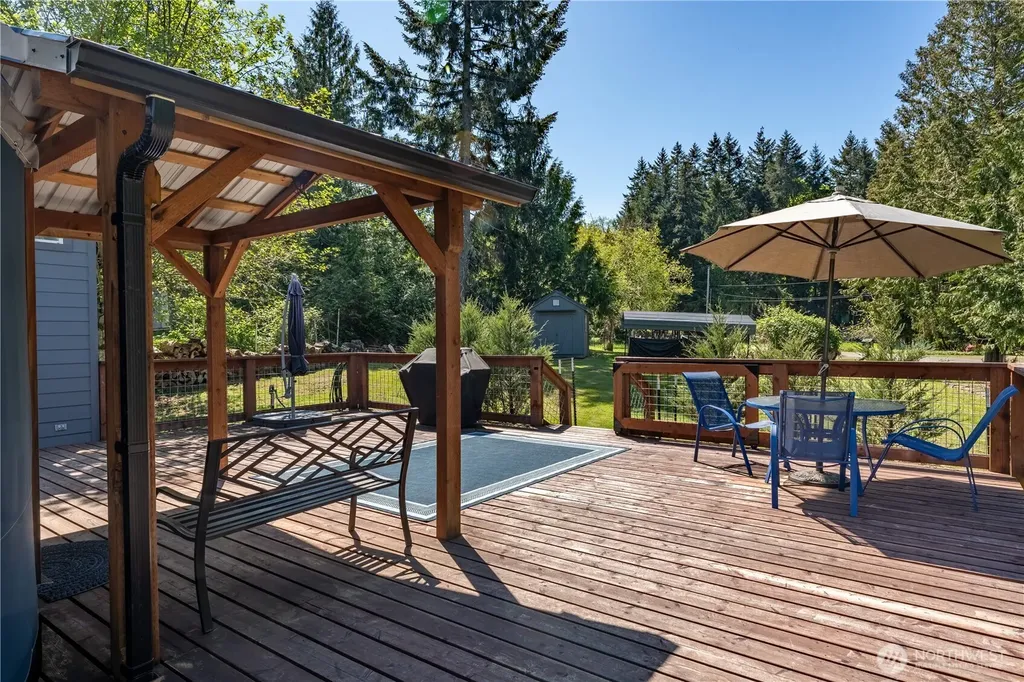 22418 Maple Drive NW Lakebay WA 98349