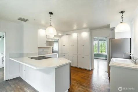 400 Cedar Avenue S Renton WA 98057