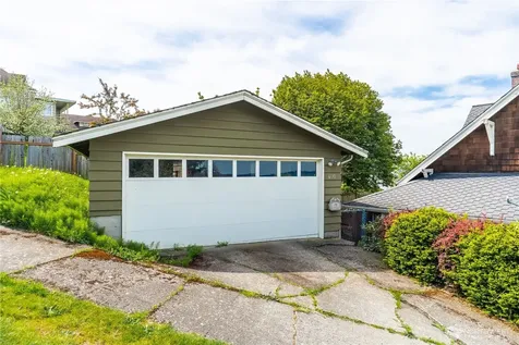 400 Cedar Avenue S Renton WA 98057