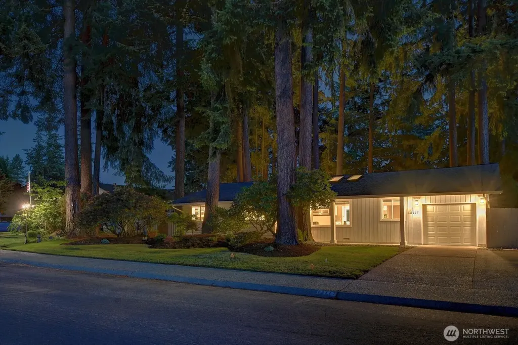 12117 NE 143rd Place Kirkland WA 98034