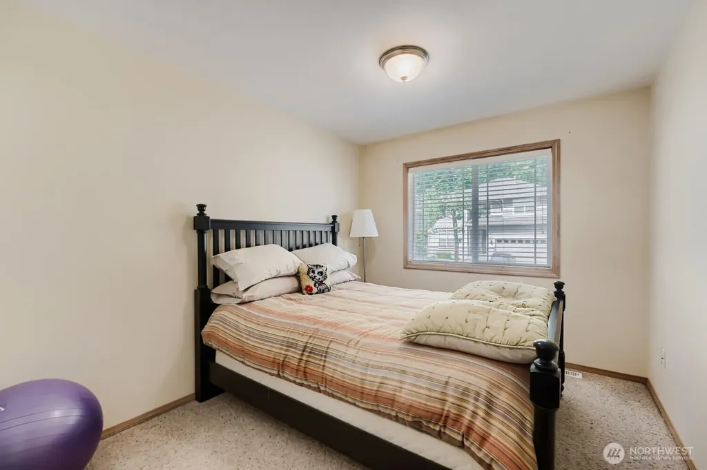 1008 R Street NW Auburn WA 98001