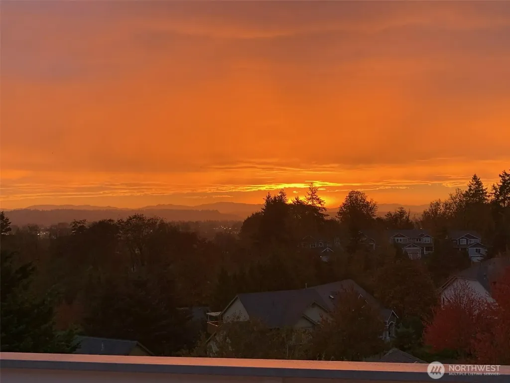 1008 R Street NW Auburn WA 98001