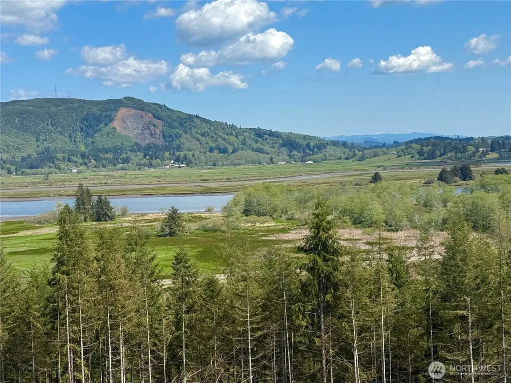 8466 Us Highway 101 South Bend WA 98586