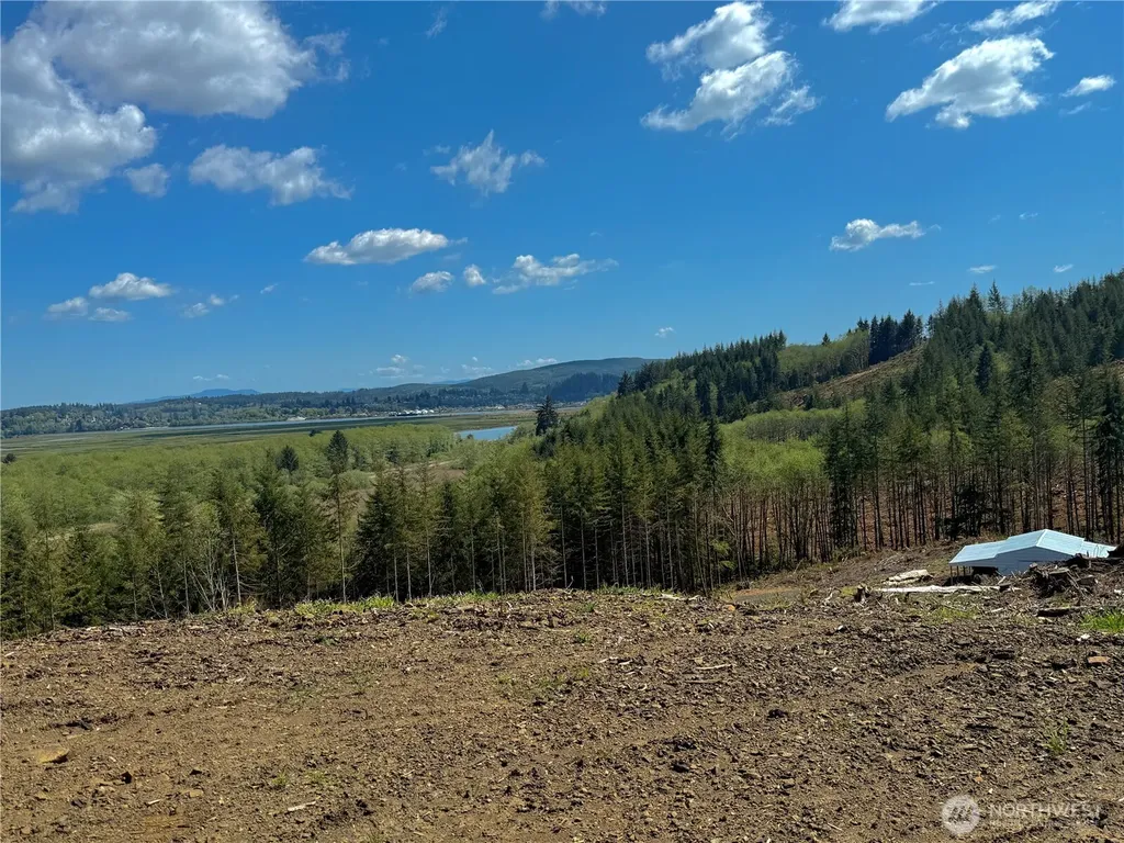 8466 Us Highway 101 South Bend WA 98586