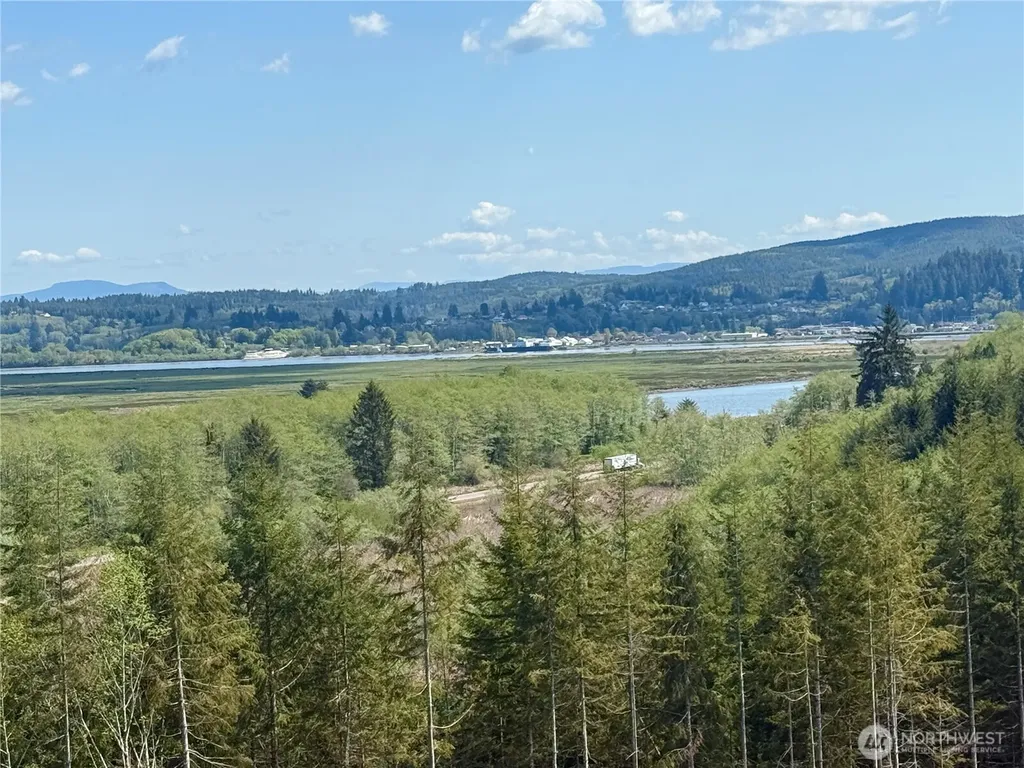 8466 Us Highway 101 South Bend WA 98586